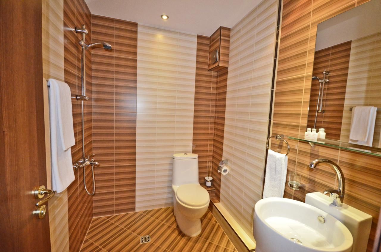 Отель Eleganza Family Hotel София